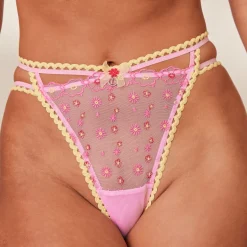 Daisy Embroidered Balcony Soutien-Gorge et String/Culotte Ensemble - Rose
