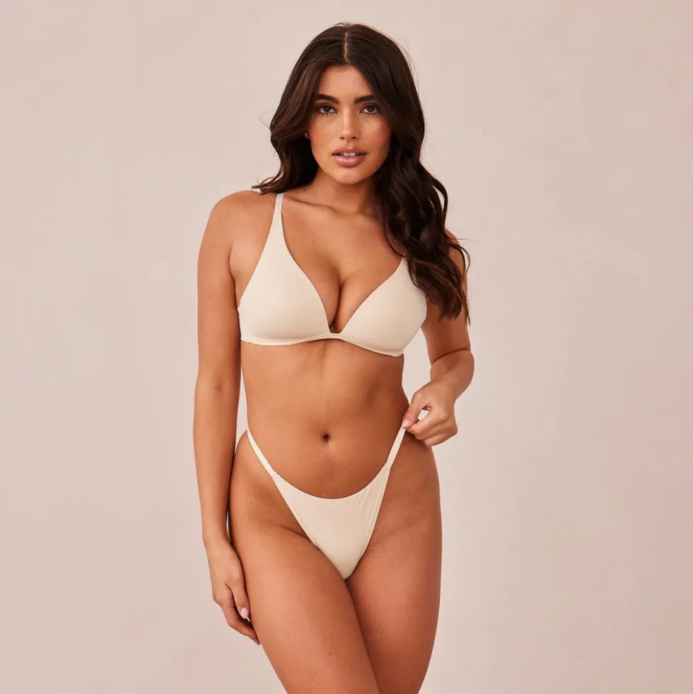 Light Plunge Soutien-Gorge T-Shirt Sans Armatures et String/Culotte Ensemble - Latte
