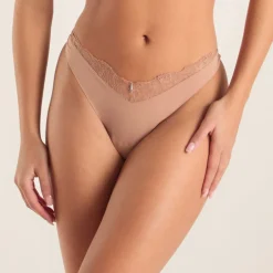 String Anti-Gravity - Miel